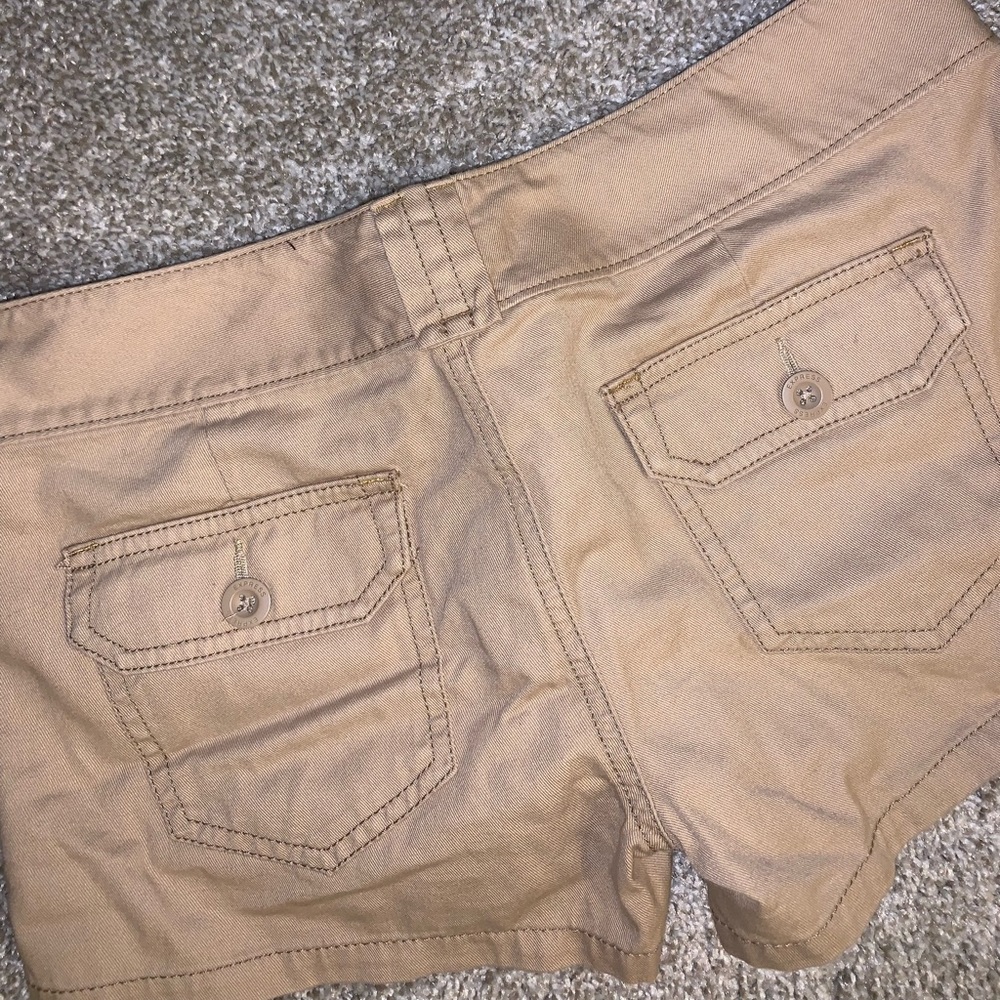 Express Tan High Waist buttoned shorts size 4 - Picture 12 of 12
